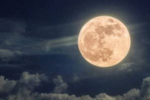 “Lua do Veado” brilhará no céu nesta quinta-feira (10)