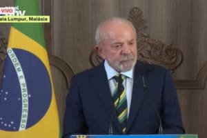 Lula: “Bolsonaro é passado” e Trump sabe que “rei morto, rei posto”