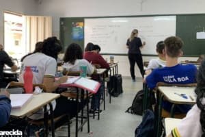 Mais de 7 mil profissionais da Educação estadual recebem progressão