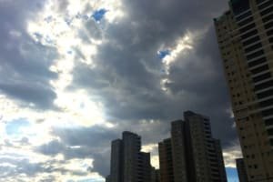 Massa de ar frio chega a Goiás nesta semana e alivia calor, dizem meteorologistas