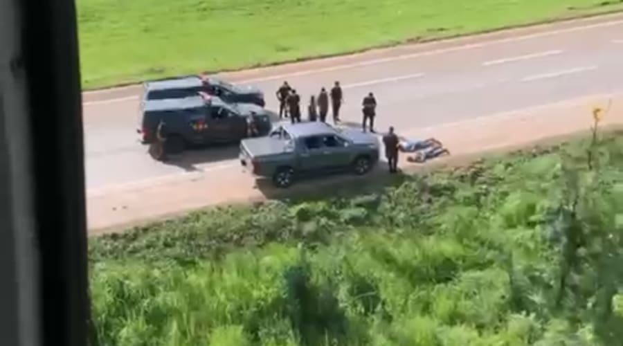 Membros de facção criminosa são presos na BR-060