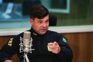 Moraes decreta prisão preventiva de ex-diretor da PRF Silvinei Vasques