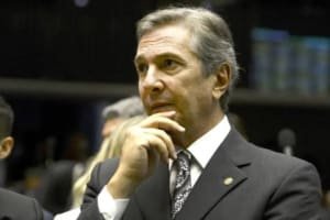 Moraes determina prisão do ex-presidente Collor