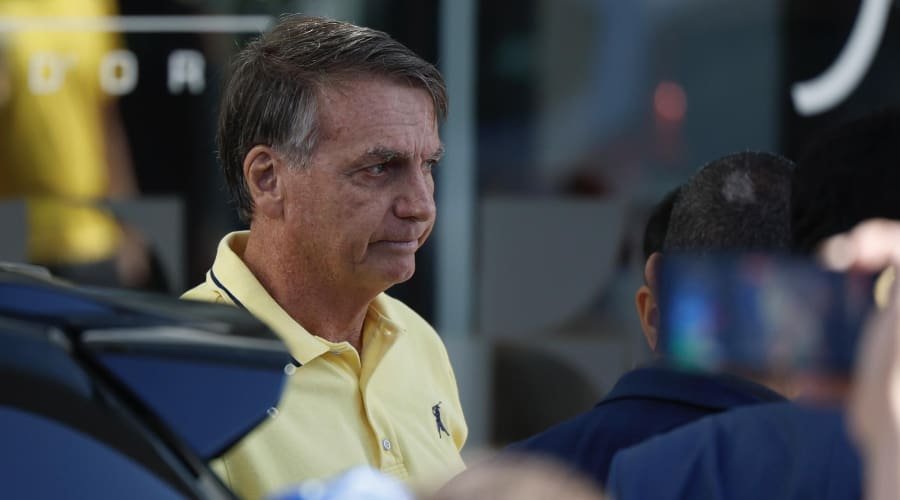 Moraes determina vigilância integral de Bolsonaro pela polícia penal
