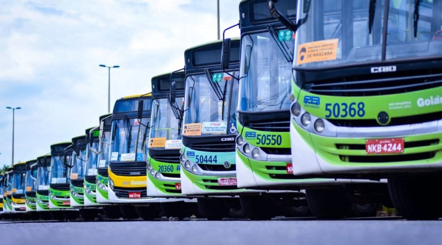 Motoristas de ônibus em Goiânia cobram reajuste e ameaçam greve