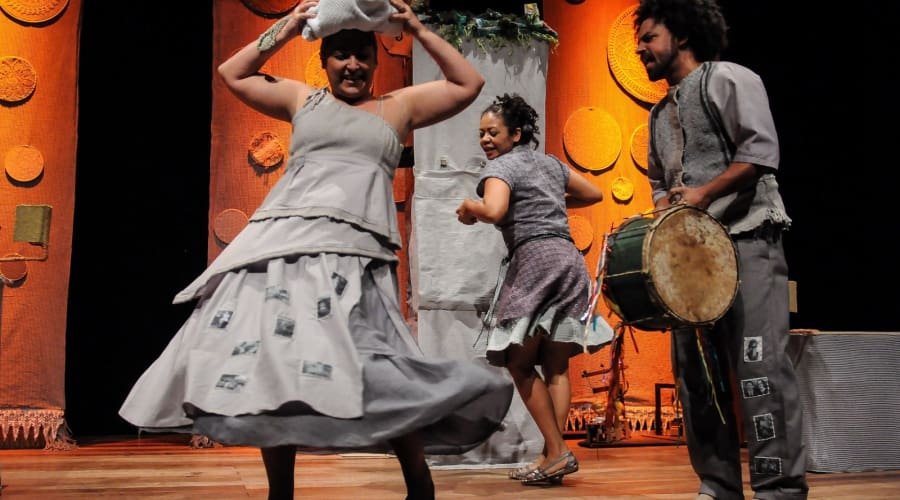 Oficinas gratuitas da Cia de Teatro Nu Escuro
