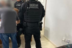 Operação da Polícia Civil mira servidores e despachantes investigados por fraudes no Detran-GO