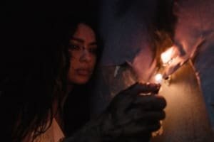 Charli XCX fura a bolha mais uma vez com o sucesso repentino de “Party 4 U”