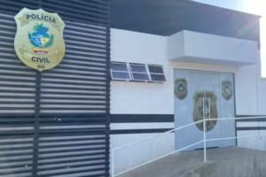 Padrasto é preso suspeito de estuprar bebê e alegar que vítima tinha se machucado no banho