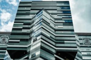 PF publica novo edital com mil vagas e salários de até R$ 26,8 mil