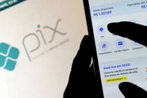 PIX fora do ar: clientes relatam falhas no sistema em vários bancos