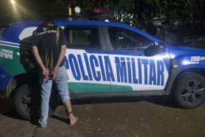 PM prende homem após agredir mãe em Aparecida