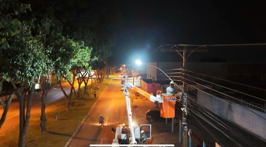 Prefeitura de Aparecida inicia serviço de melhoria da iluminação pública