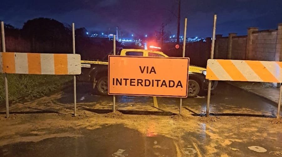 Prefeitura de Aparecida interdita ponte na Avenida Toledo, próximo ao Cemitério Jardim da Paz sob risco de desabamento