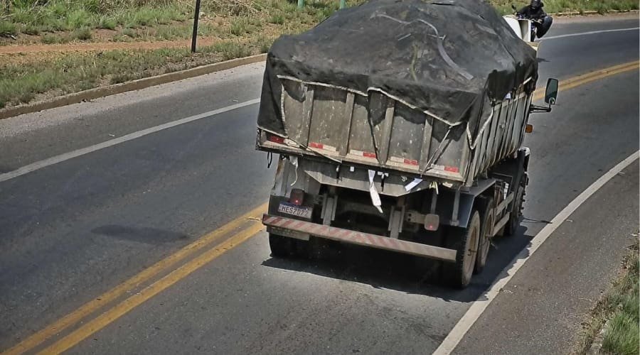 Prefeitura de Aparecida multa em R$ 30 mil por descarte de entulho