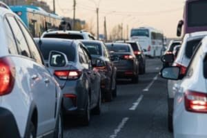 Projeto do governo cria ‘facilidade’ para quitar débitos de licenciamento de veículos