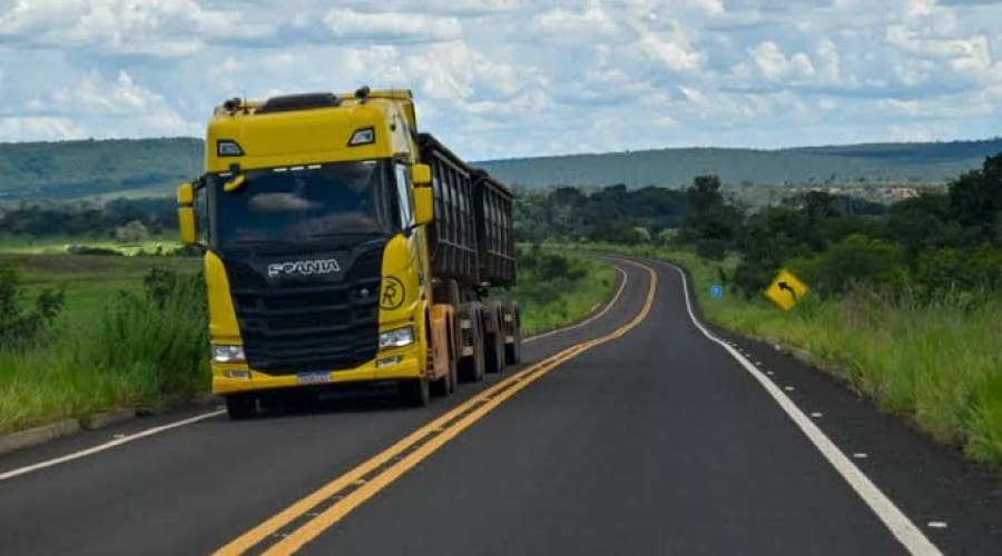 Rodovias Goianas terão restrições de tráfego de veículos pesados no feriado de natal