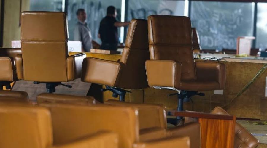 STF condena homem que sentou na cadeira de Moraes durante 8 de janeiro