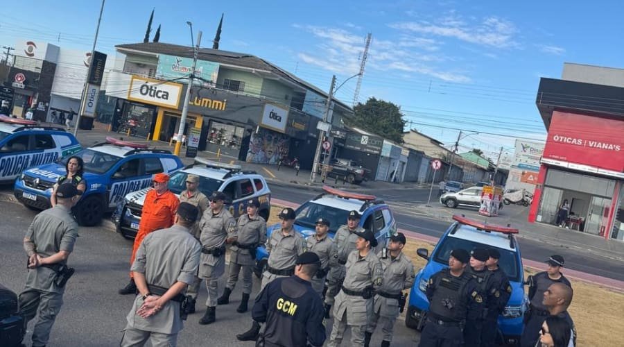 Sucatões de Aparecida são alvo de operação contra irregularidades e receptação