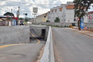 Trânsito é liberado na trincheira da Av. das Nações, em Aparecida