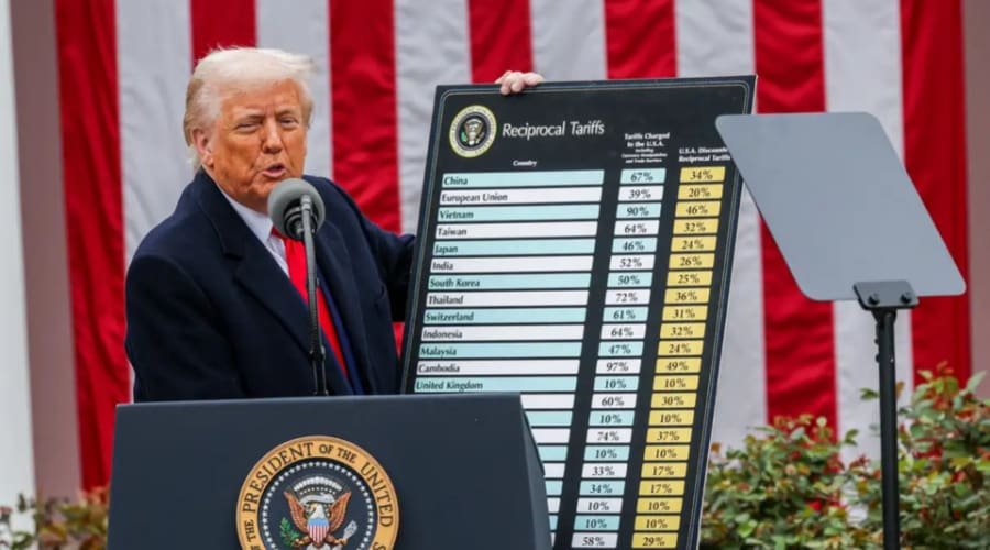 Trump anuncia taxa de 10% para produtos brasileiros