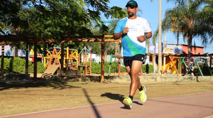 Ultramaratonista corre 62 km pelos 62 anos de Aparecida