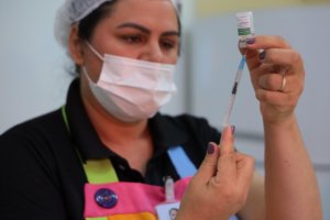 Vacinação escolar é intensificada em Aparecida até 19 anos