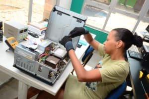 Vagas abertas para cursos gratuitos de tecnologia em Goiânia e Senador Canedo