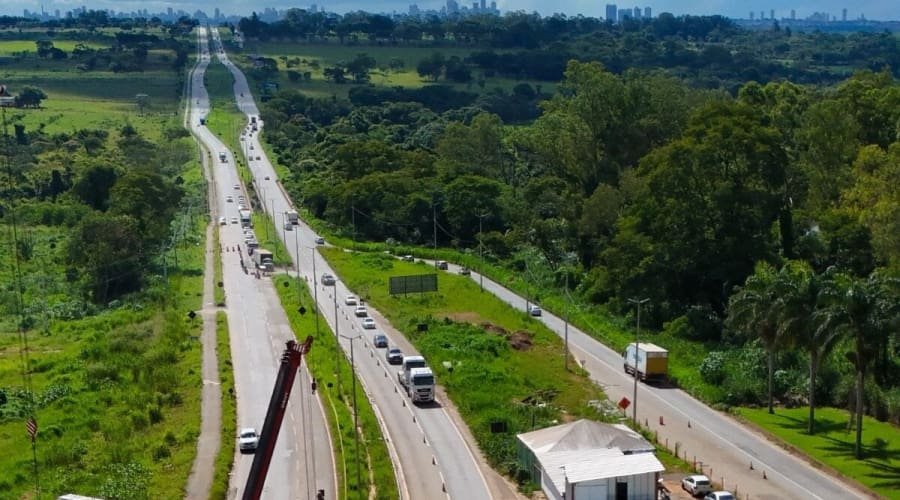 Vilela e Pedro Sales assinam autorização para licitação de novo Eixo Viário que ligará Aparecida à GO-020