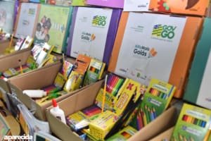Vilela reforça compromisso com a educação ao receber kits escolares e selo Ouro do Estado