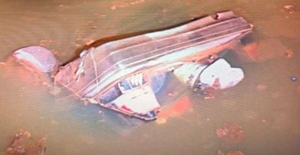 Seis pessoas morrem após carro cair em represa