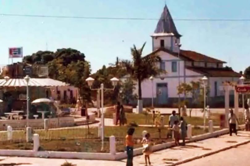 Aparecida de Goiânia, 1978 — À sombra da Igreja Matriz