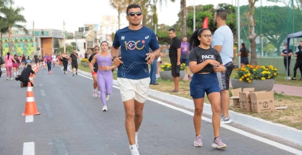 Avenida Independência vira grande rua de lazer aos domingos