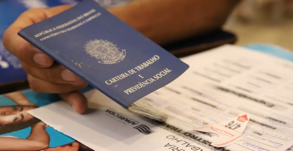 Empresas de Aparecida ofertam 1.828 vagas de emprego nesta semana