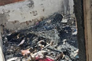 Marido é preso após agredir esposa e incendiar a própria casa