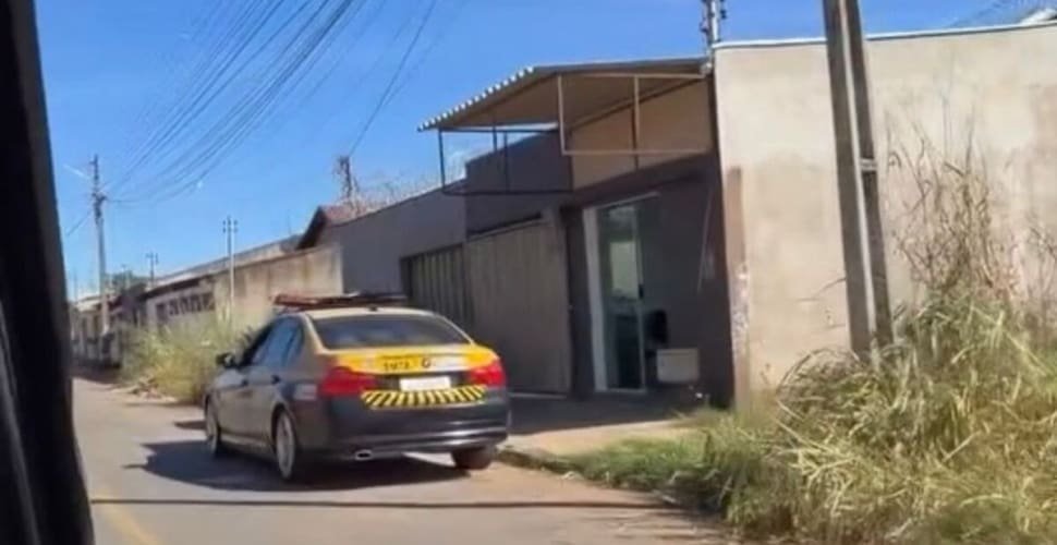 Servidor é flagrado usando carro da SMT para ir ao salão em Aparecida