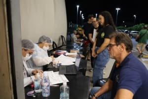 Aparecida amplia vacinação em supermercados no Vale Night da Proteção