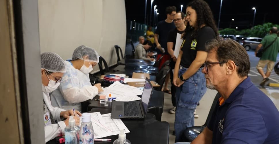 Aparecida amplia vacinação em supermercados no Vale Night da Proteção