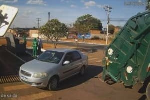 Coletor de lixo é agredido por morador durante trabalho em Goiânia
