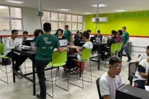 Cursos gratuitos de tecnologia oferecem mais de 4 mil vagas em Goiás