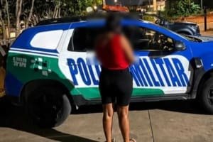 Mulher é presa por extorquir e ameaçar garotas de programa em Aparecida