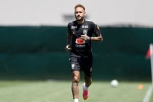 Para "otimizar" recuperação, Neymar está fora do jogo contra o Haiti