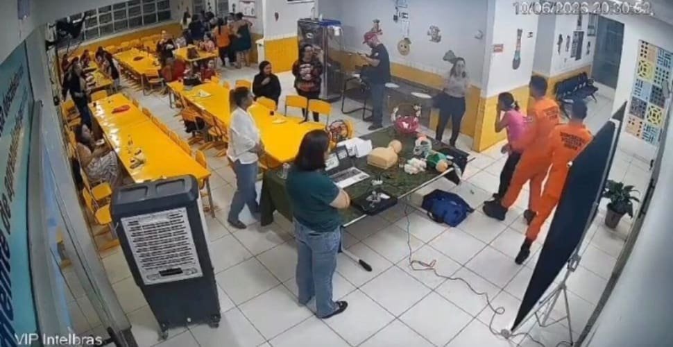 Servidora se engasga minutos após palestra sobre primeiros socorros