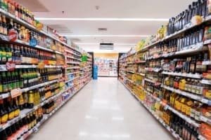 Supermercados em Goiás fecham às 11h; três cidades ficam de fora