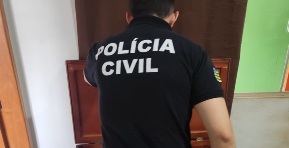 Técnica de enfermagem é presa por fraude via Pix com dados de hospital
