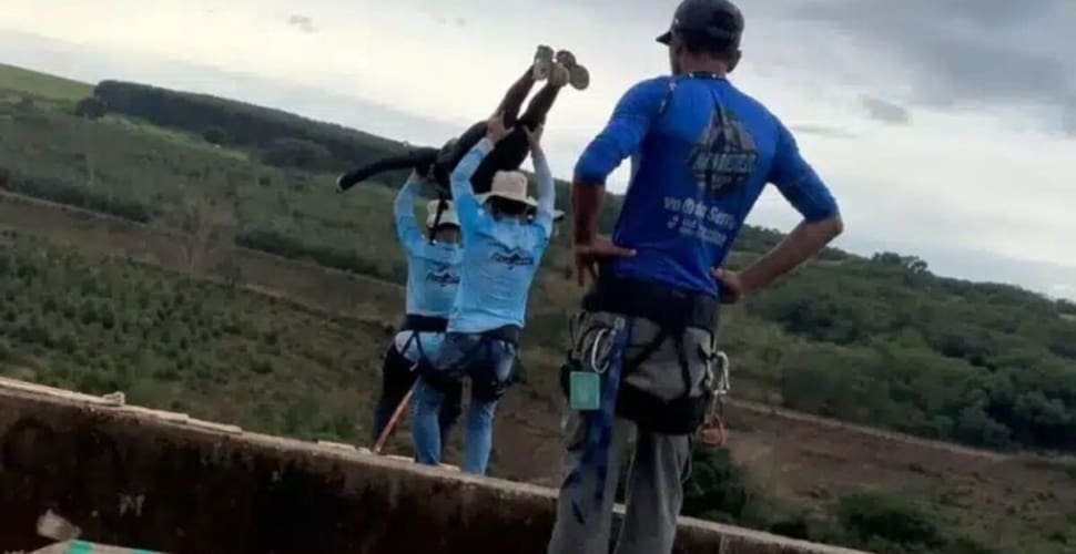 Mulher morre durante salto de ponte sem equipamentos adequados