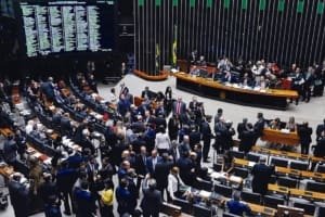 Comissão especial é criada para análise da PEC que reduz maioridade penal