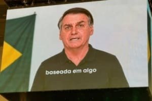 Defesa diz a Moraes que Bolsonaro não autorizou vídeo feito por IA