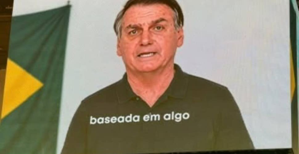 Defesa diz a Moraes que Bolsonaro não autorizou vídeo feito por IA