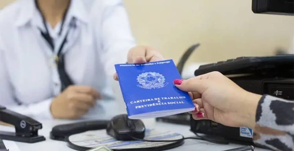 Empresas de Aparecida ofertam 2,3 mil vagas de emprego pelo SIME